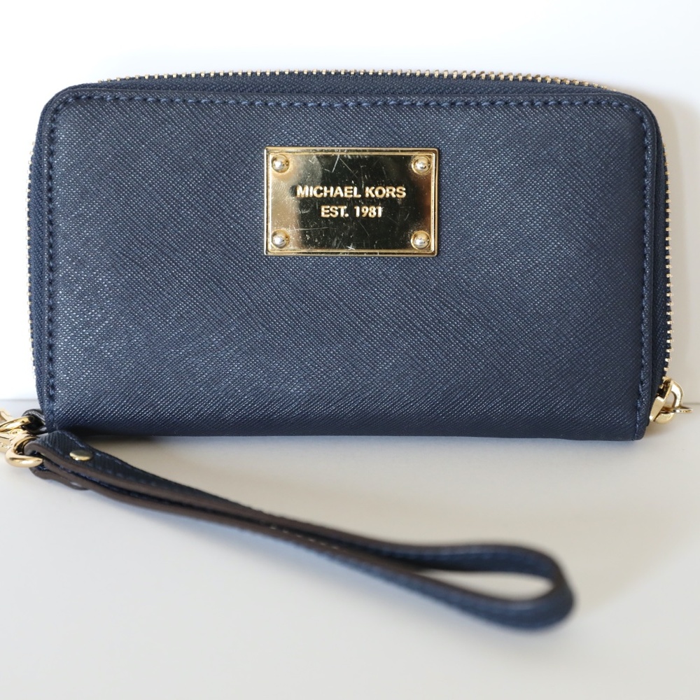 Michael Kors Wristlet/Wallet
